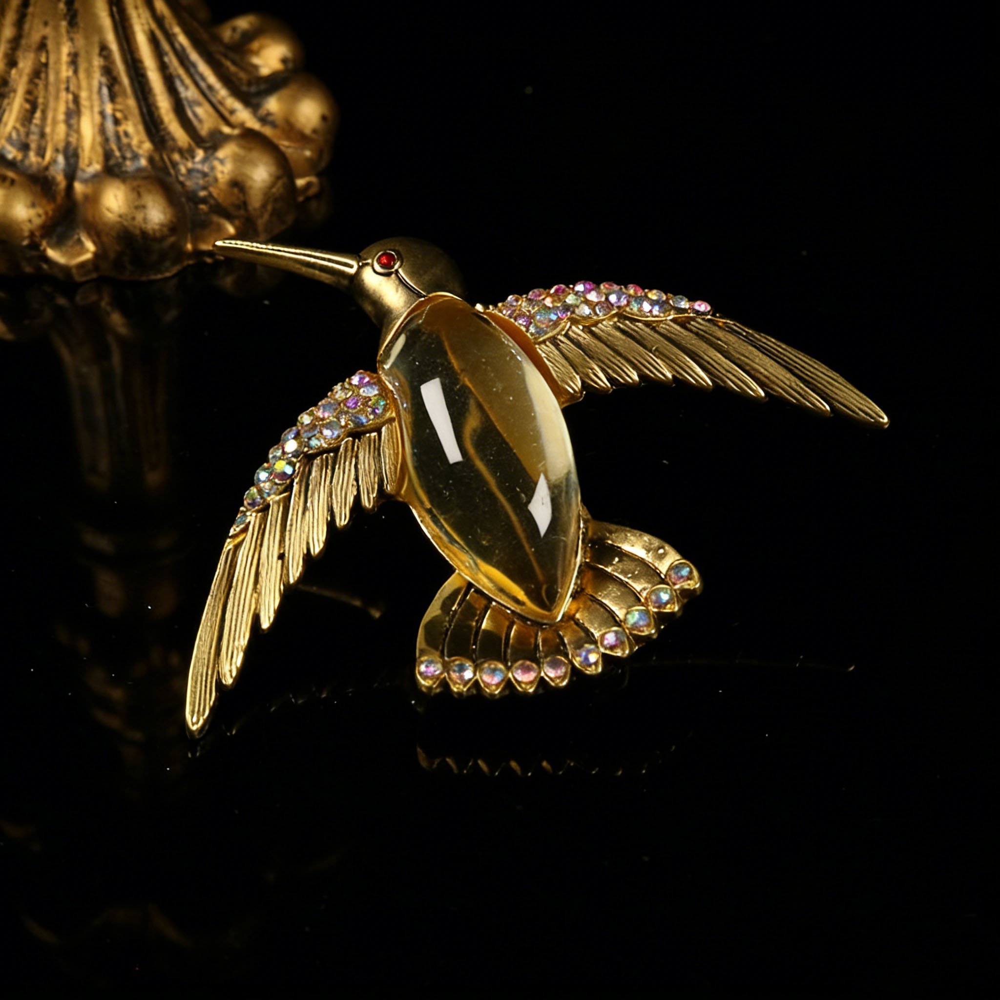 Vintage Fashion Boutique - Vintage Hummingbird Brooch Colorful Diamonds Coat