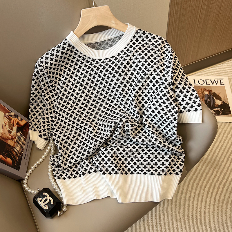 Vintage Fashion Knitwear - Stylish Plaid Knitted Sweater For Women