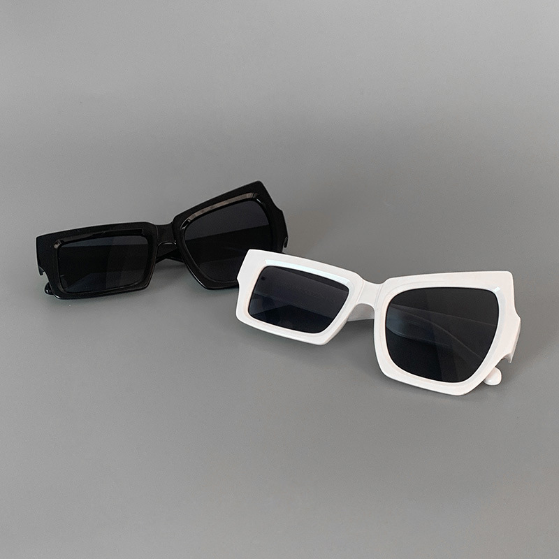 New Vintage Man Irregular Sung - Vintage Fashion Photography ulasan dan harga