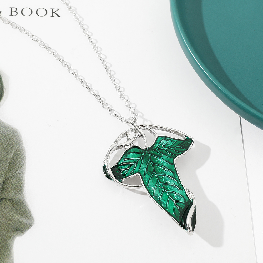 Vintage Green Leaf Pendant Nec - Vintage Fashion Model ulasan dan harga